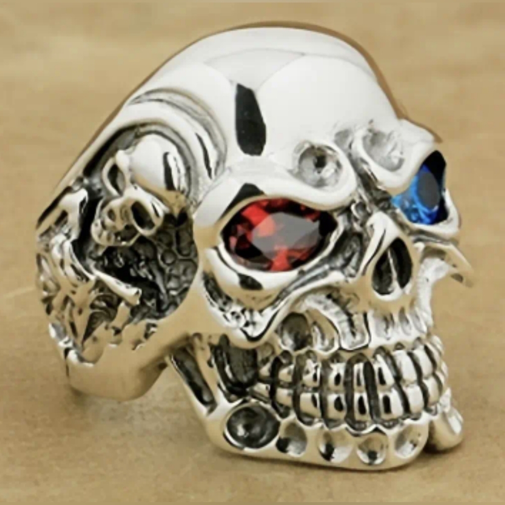 New Cool Men's Skull Ring With Red And Blue Eyes, Size 11, T2B4A